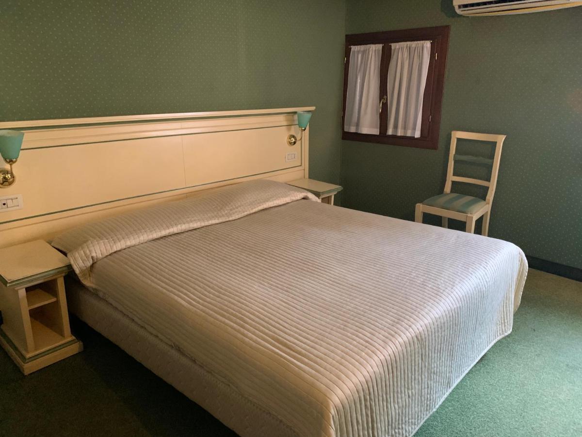Locanda Ruga Rialto ヴェネツィア エクステリア 写真
