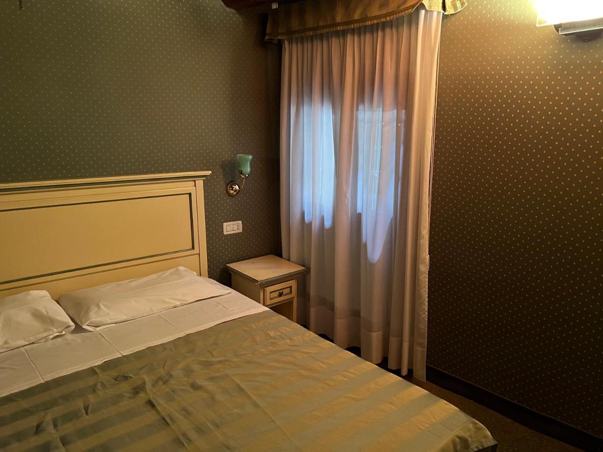 Locanda Ruga Rialto ヴェネツィア エクステリア 写真
