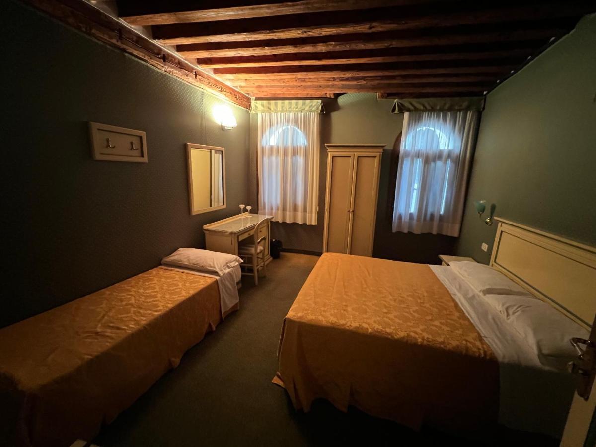 Locanda Ruga Rialto ヴェネツィア エクステリア 写真