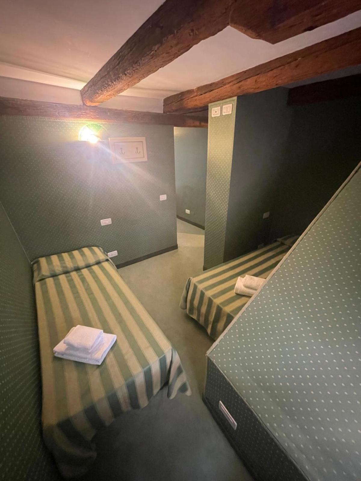 Locanda Ruga Rialto ヴェネツィア エクステリア 写真